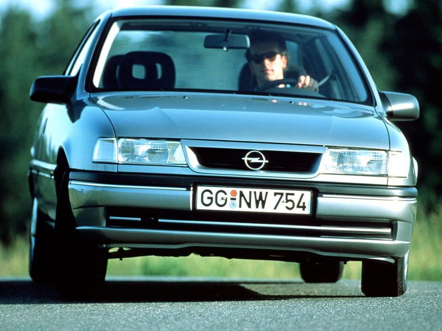  Opel Vectra V6 1993 года  (фото 5 из 17)